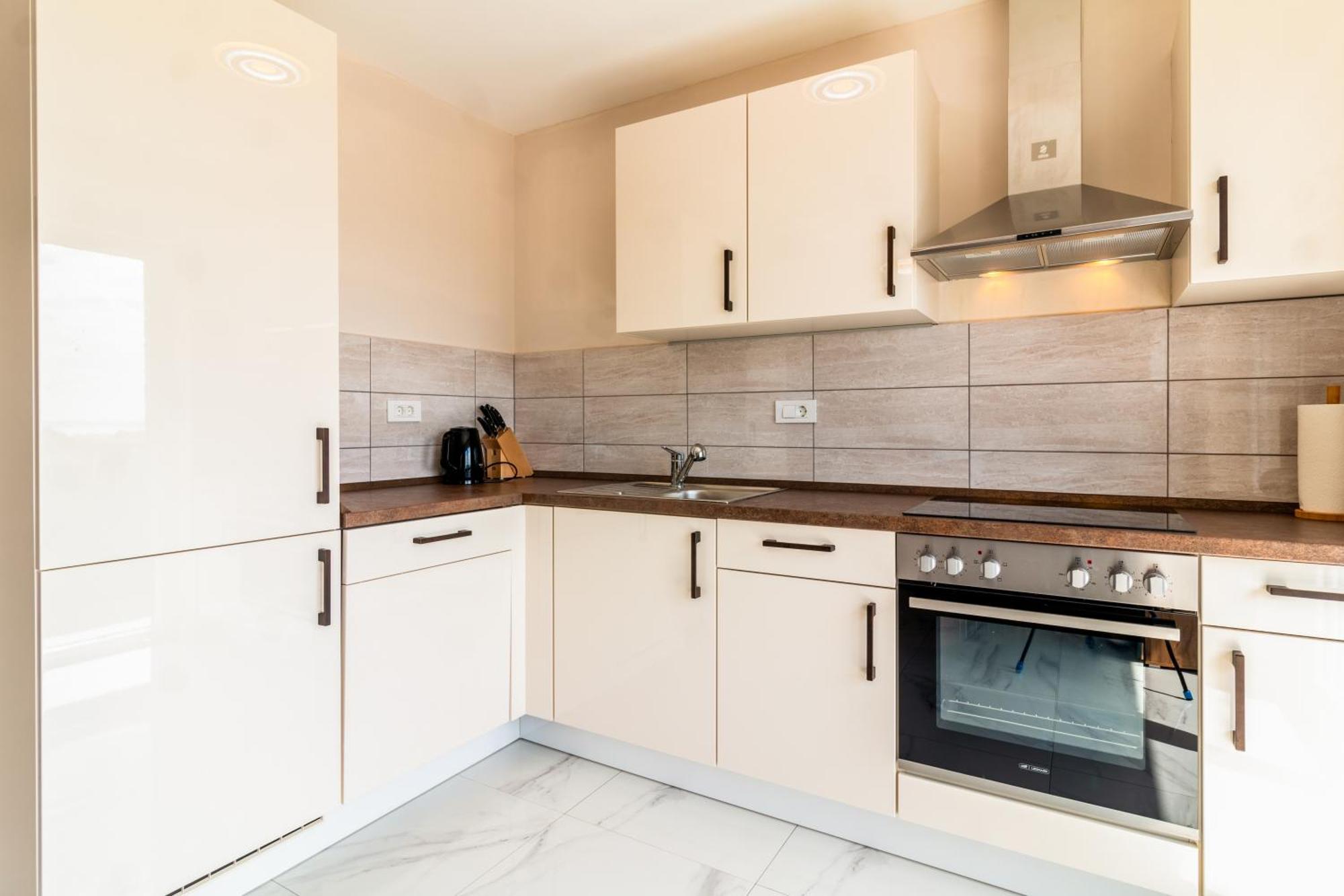 Apartmani Nela Kaštela Buitenkant foto