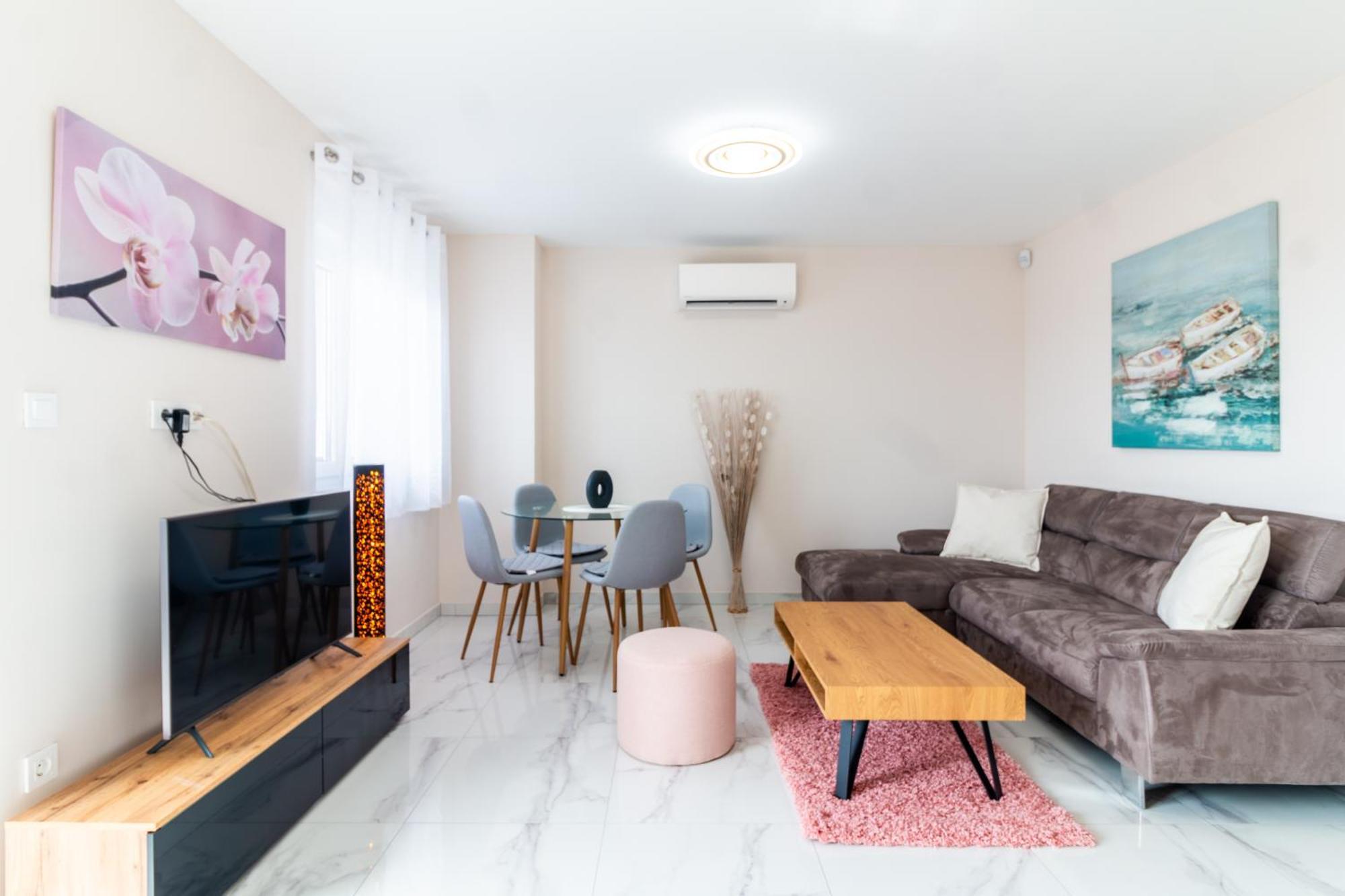 Apartmani Nela Kaštela Buitenkant foto