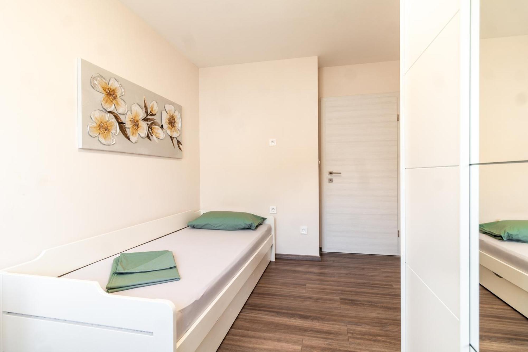 Apartmani Nela Kaštela Buitenkant foto
