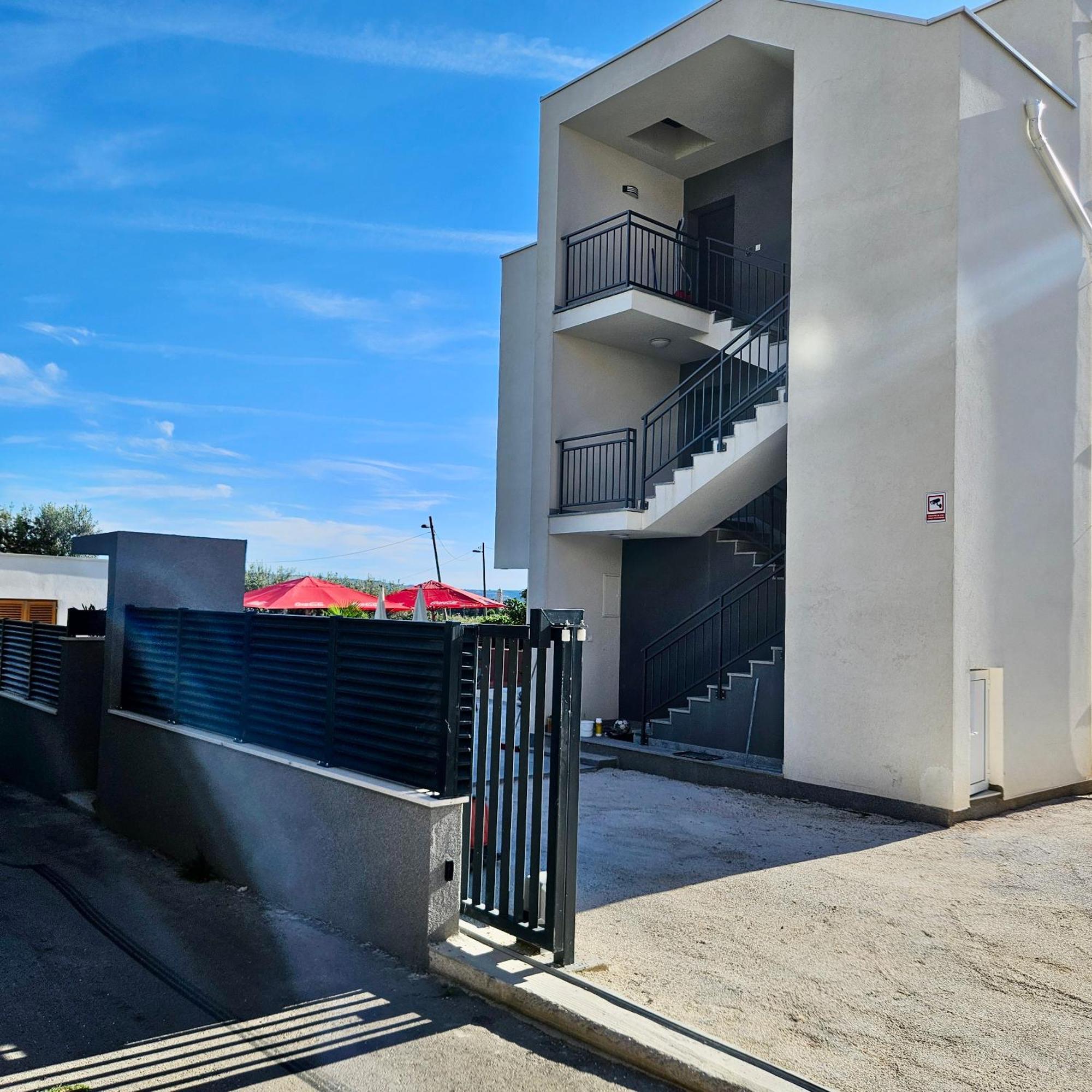 Apartmani Nela Kaštela Buitenkant foto